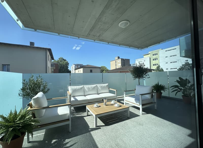 AMPIO 4.5 LOCALI CON TERRAZZA E POSTEGGI A LUGANO PREGASSONA (3)