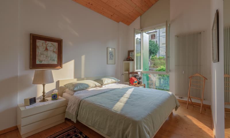 CASA TICINESE 6.5 LOCALI CON GIARDINO E PISCINA A CURIO (7)