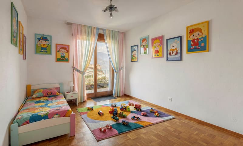 ACCOGLIENTE UNITA' 4.5 CON GIARDINO E VISTA APERTA A MANNO (8)