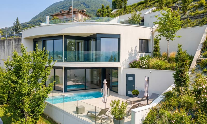 SPETTACOLARE VILLA CON PISCINA E VISTA PANORAMICA A LUGANO (1)