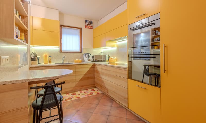BELLISSIMA CASA 6.5 CON GROTTO E GIARDINO A RIVA SAN VITALE (6)