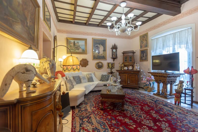 ROMANTICA VILLA STORICA 6.5 LOCALI CON CORTE A BRISSAGO (1)
