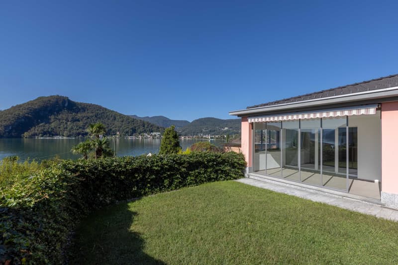 AMPIA VILLA 5.5 CON GIARDINO E VISTA LAGO IN COLLINA D'ORO (1)