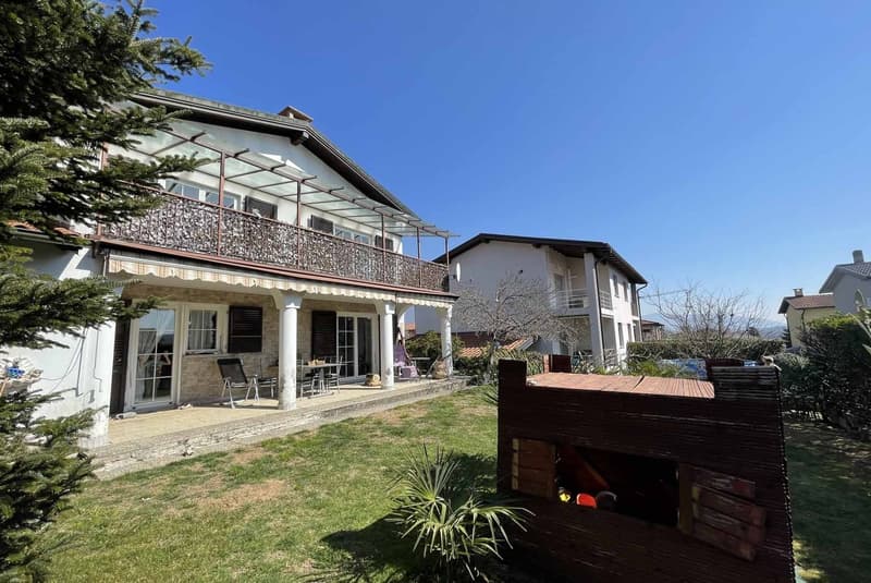 STUPENDA VILLA UNIFAMILIARE 4.5 LOCALI CON GIARDINO A STABIO (1)