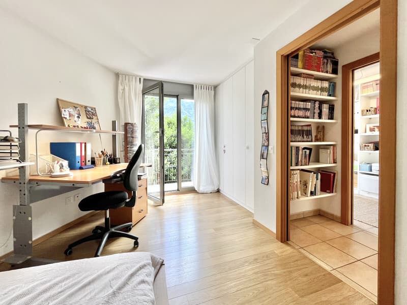 CASA DI NUCLEO RISTRUTTURATA CON GIARDINO A MONTE CARASSO (6)