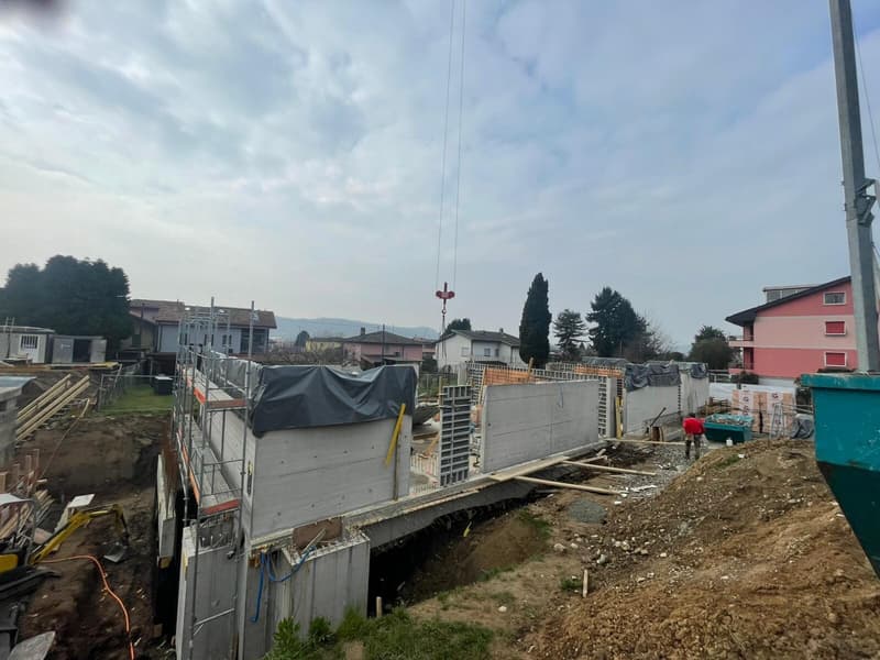 NUOVA VILLETTA DI 4.5 LOCALI CON BEL GIARDINO A COLDRERIO (8)