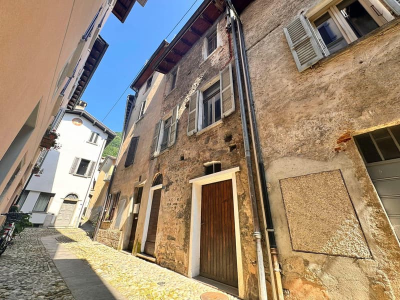 BELLISSIMO DUPLEX 3.5 LOCALI DI NUOVA COSTRUZIONE A BISSONE (3)