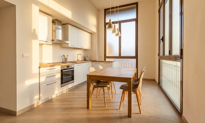 CASA STORICA DI 8.5 LOCALI DA RINNOVARE A CASTELROTTO (8)