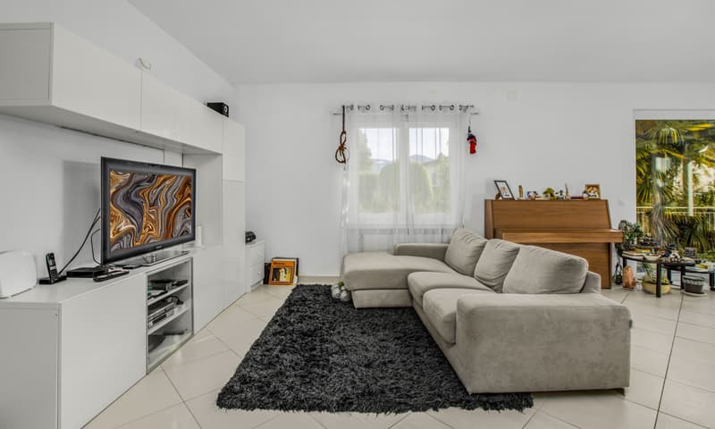 BELLISSIMA VILLA 6.5 A POCHI PASSI DAL LAGO A CASLANO (2)
