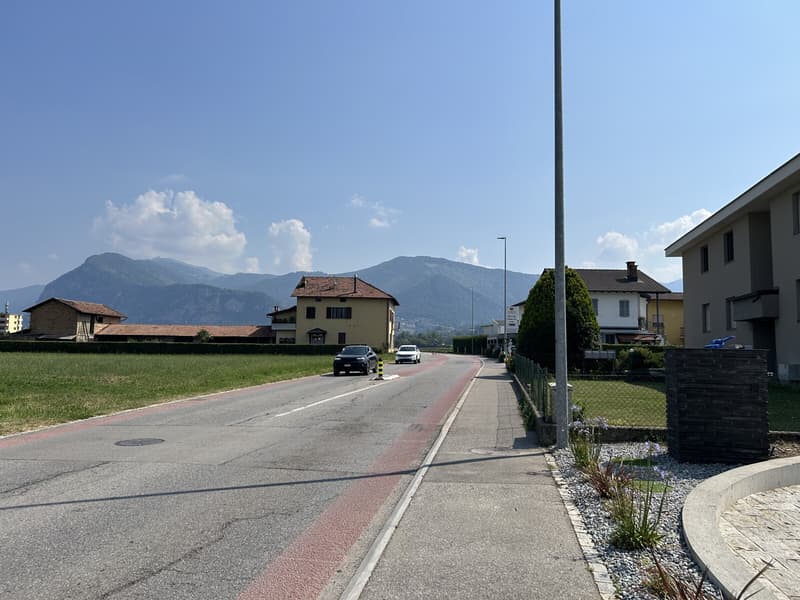 AFFITTASI LOCALE COMMERCIALE IN AREA STRATEGICA A NOVAZZANO (9)