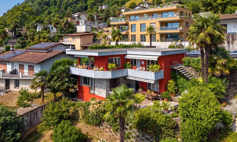 VILLA 3.5 LOCALI DA RINNOVARE VISTA LAGO MOZZAFIATO AD AGNO (9)