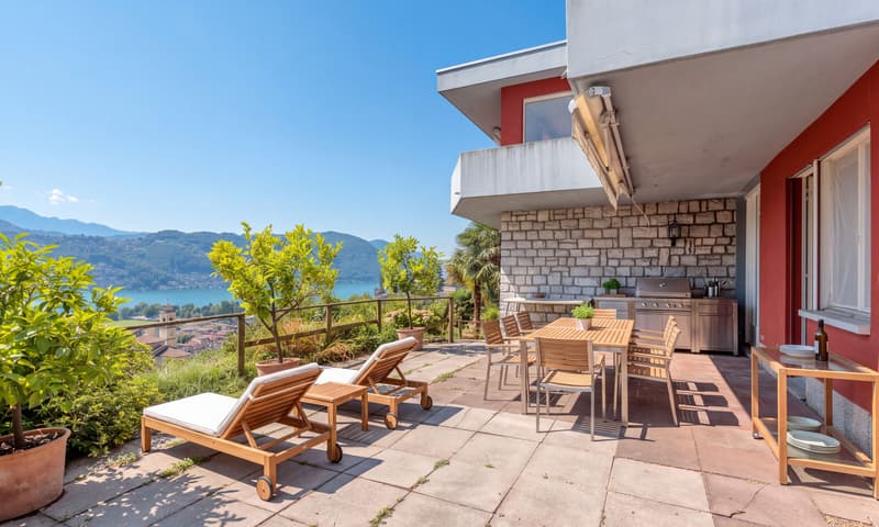 VILLA 3.5 LOCALI DA RINNOVARE VISTA LAGO MOZZAFIATO AD AGNO (1)