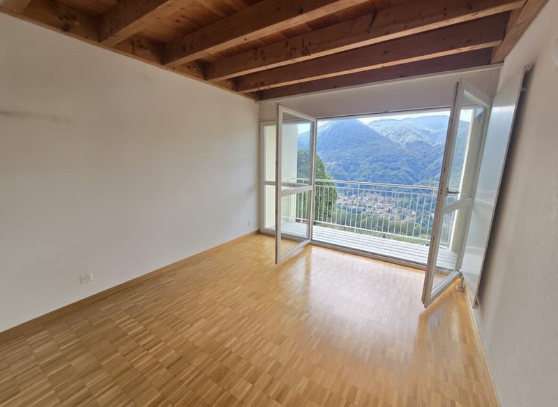 BELLA CASA A SCHIERA DI 4.5 LOCALI NEL VERDE A MONTEGGIO (5)