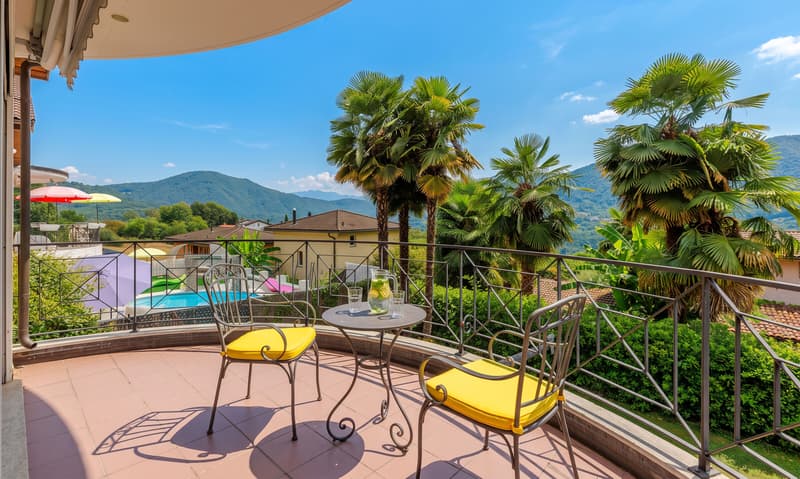 SPLENDIDA VILLA 7.5 LOCALI CON GIARDINO PRIVATO A MONTEGGIO (2)