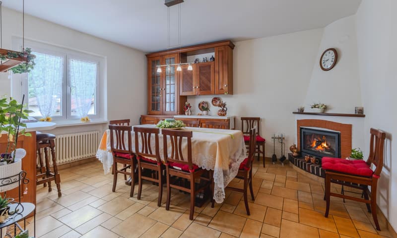 ACCOGLIENTE E GRAZIOSA CASA 5.5 CON GIARDINO A MEDEGLIA (2)
