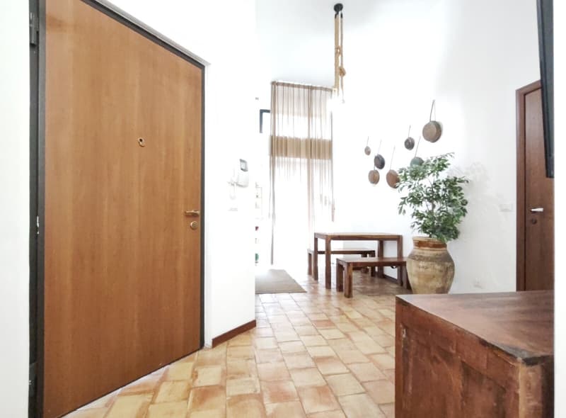 TRILOCALE RISTRUTTURATO CON BALCONE E PARCO A MILANO (2)