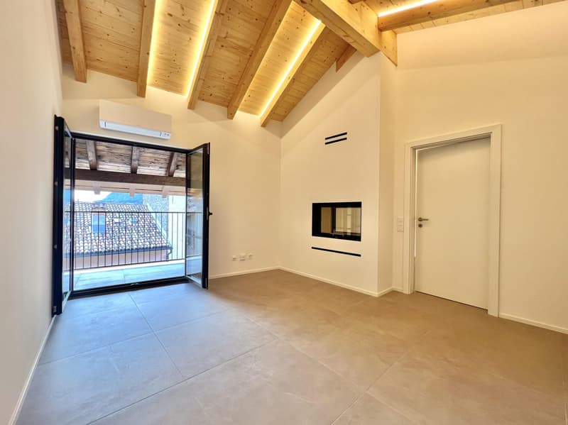 AFFITTASI GRAZIOSO 2.5 LOCALI CON BALCONE A RIVA SAN VITALE (2)