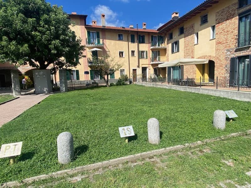 COMODO 2.5 LOCALI RISTRUTTURATO IN RUSTICO TOSCANO A STABIO (1)