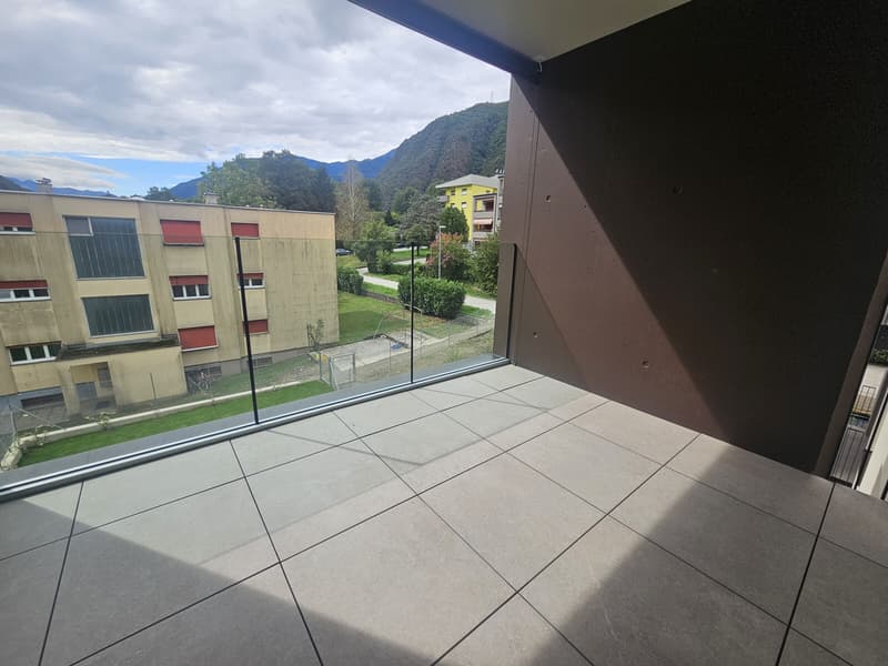 AFFITTASI NUOVO E BELLISSIMO 3.5 LOCALI A LUMINO (3)