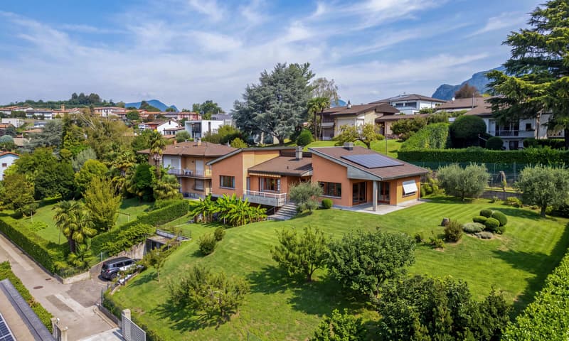 VILLA DI 6.5 LOCALI CON AMPIO GIARDINO E PRIVACY A CORTEGLIA (11)