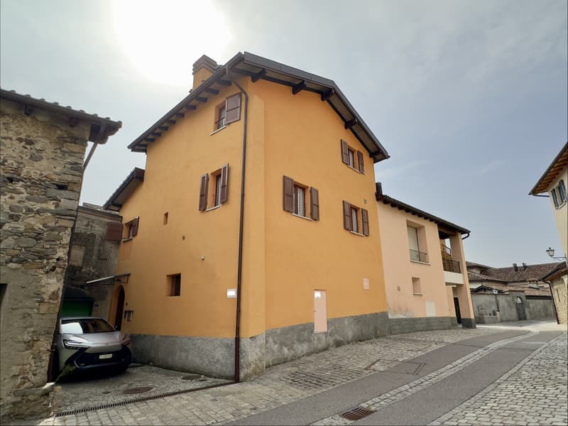 CASA DI NUCLEO 5.5 LOCALI INTERAMENTE RISTRUTTURATA A MANNO (9)