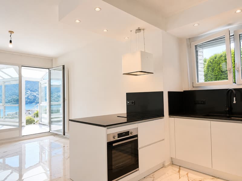 ELEGANTE 4.5 LOCALI CON VERANDA E SCORCIO SUL LAGO A LORETO (2)