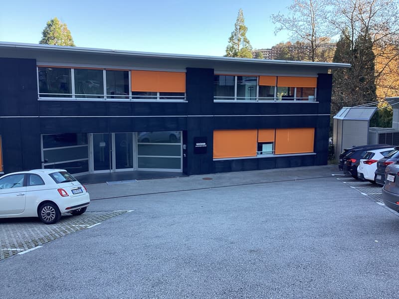 AFFITTASI AREE COMMERCIALI IN STABILE MODERNO A VACALLO (1)