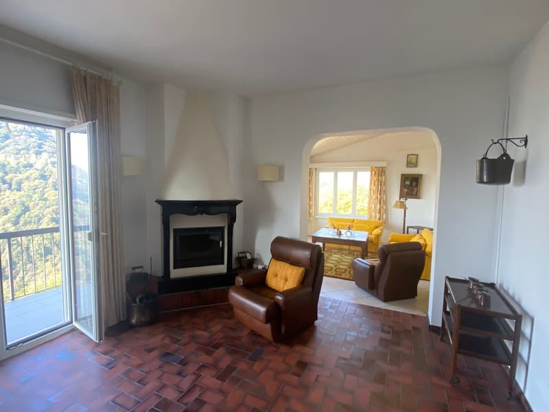 CASA DI 2 APPARTAMENTI CON VISTA PANORAMICA IN VAL DI MUGGIO (3)