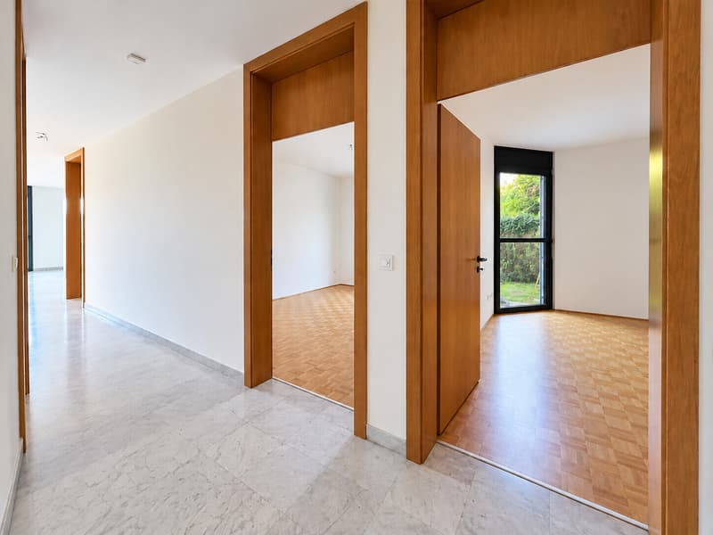 AFFITTASI MODERNO 4.5 LOCALI CON GIARDINO PRIVATO A CARABBIA (8)