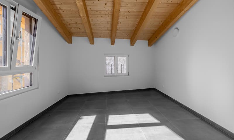 3.5 LOCALI DI NUOVA COSTRUZIONE CON BALCONE A LOPAGNO (10)