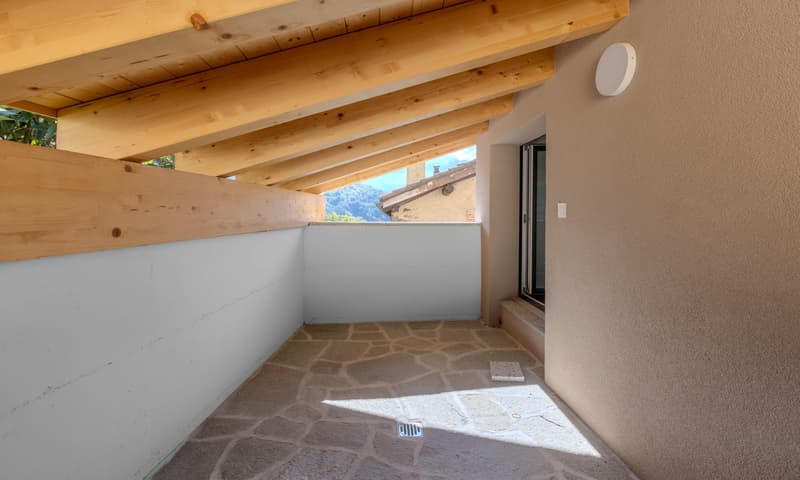 3.5 LOCALI DI NUOVA COSTRUZIONE CON BALCONE A LOPAGNO (6)
