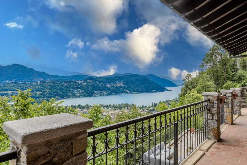 AMPIA VILLA 7 LOCALI CON SPLENDIDA VISTA LAGO A CIMO-BIOGGIO (7)