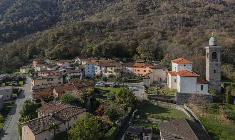 SPLENDIDO 4 LOCALI RISTRUTTURATO ALL'ULTIMO PIANO A SIGIRINO (13)