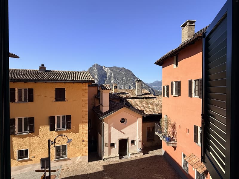 DIMORA DI CHARME CON GIARDINO E GARAGE IN NUCLEO A PUGERNA (10)