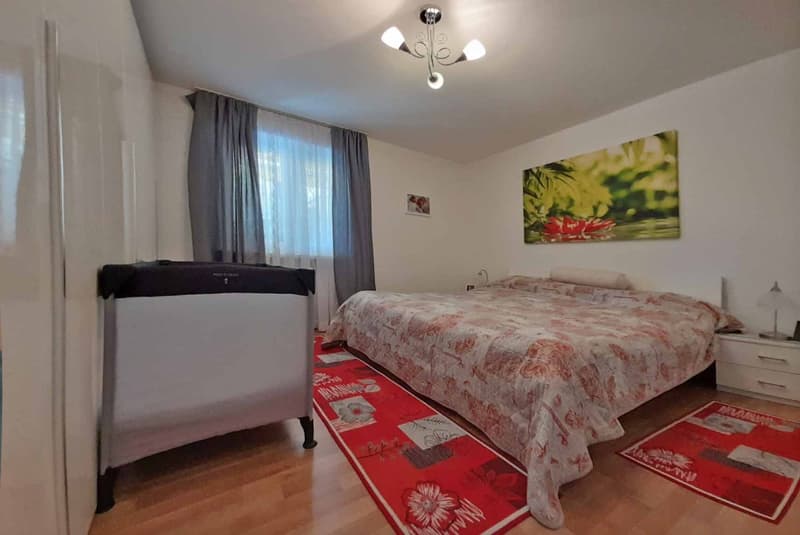SPAZIOSA VILLA BIFAMILIARE CON GRANDE GIARDINO A CANOBBIO (12)