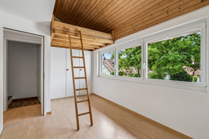 Grosszügiges Zuhause mit Garten, Cheminée und viel Privatsphäre (6)