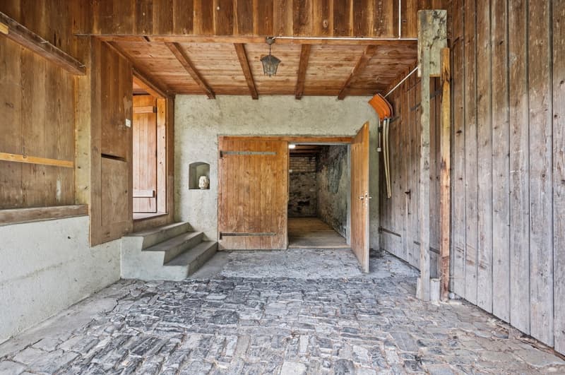 Charaktervolles 10.5 Zi.- Haus mit herrlichem Umschwung (8)