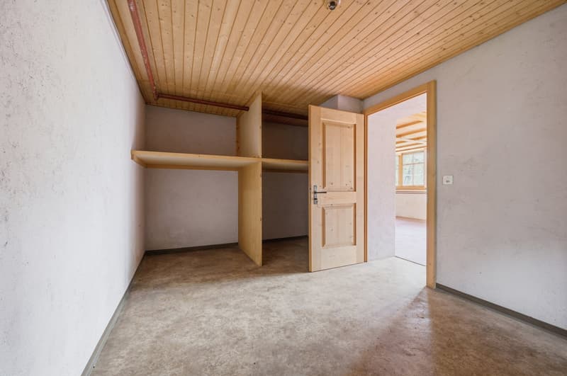 Charaktervolles 10.5 Zi.- Haus mit herrlichem Umschwung (18)