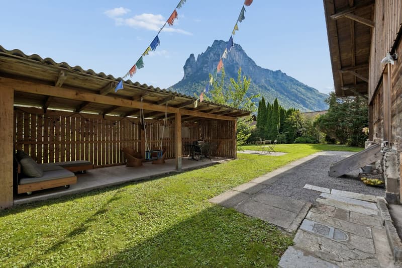 Wunderschön kernsaniertes 6 Zimmer Einfamilienhaus mit weitläufigem Garten (4)