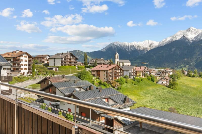 Aussicht in die Berglandschaft, vom Balkon