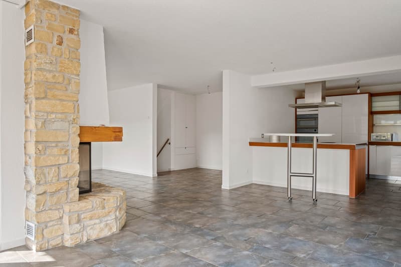 Renovierte 2.5 Zimmer-Gartenwohnung mit Wellnessbereich (3)