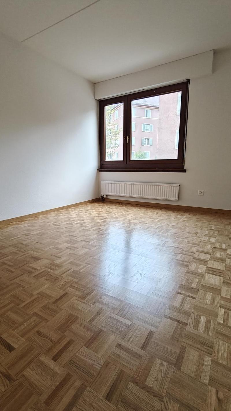 Renovierte 3.5 Zi-Wohnung beim Irchelpark zu vermieten (6)