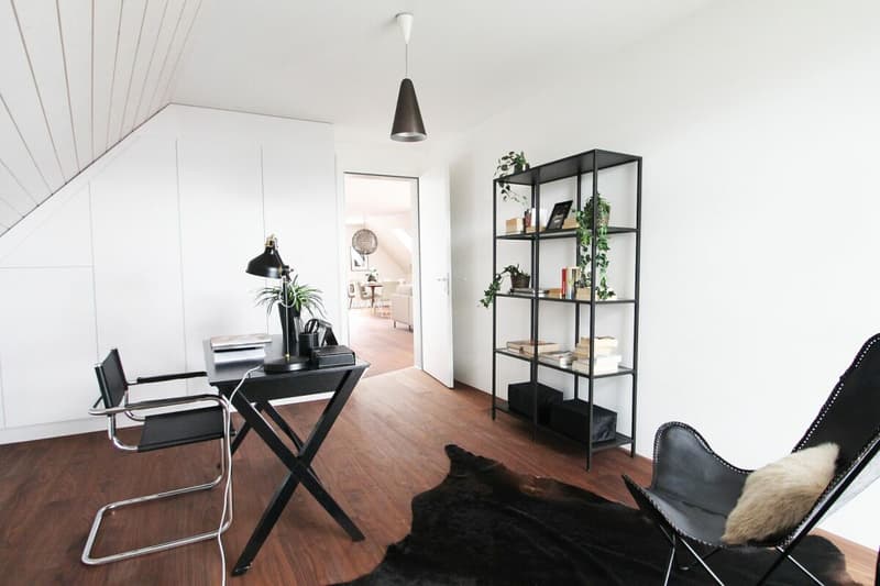 Zimmer mit Einbauschrank