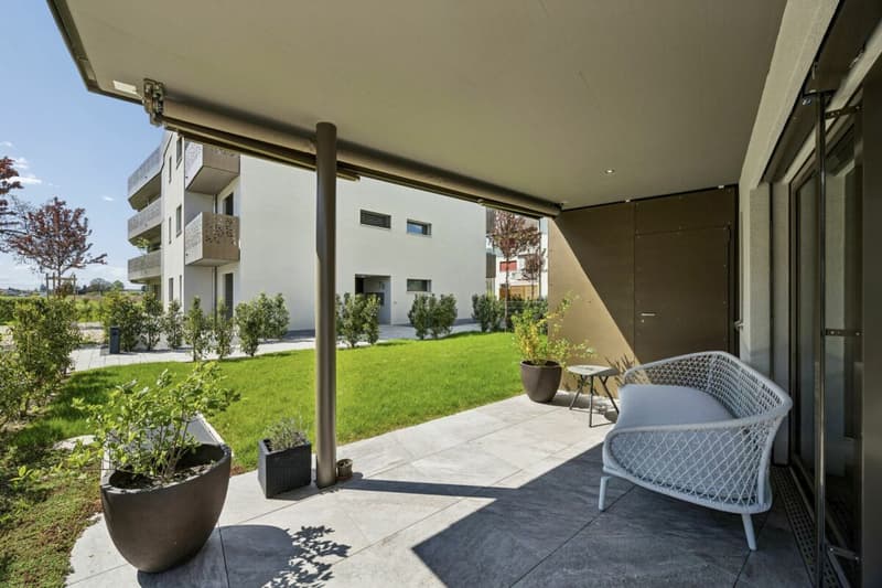 Terrasse mit direktem Gartenzugang
