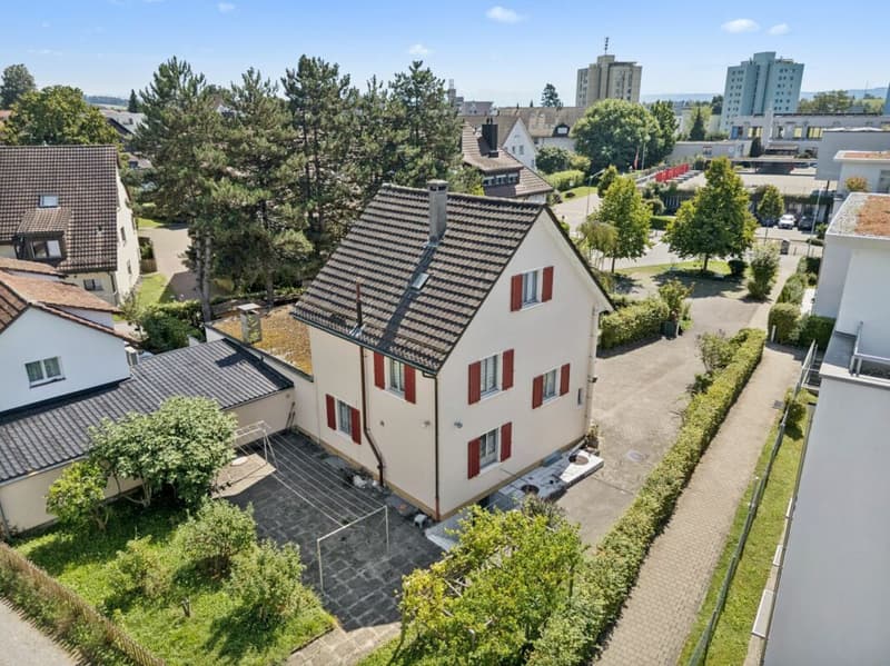 Bauland mit Altliegenschaft