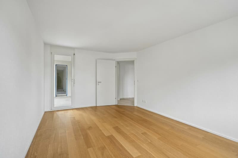 Schlafzimmer mit Balkonzugang