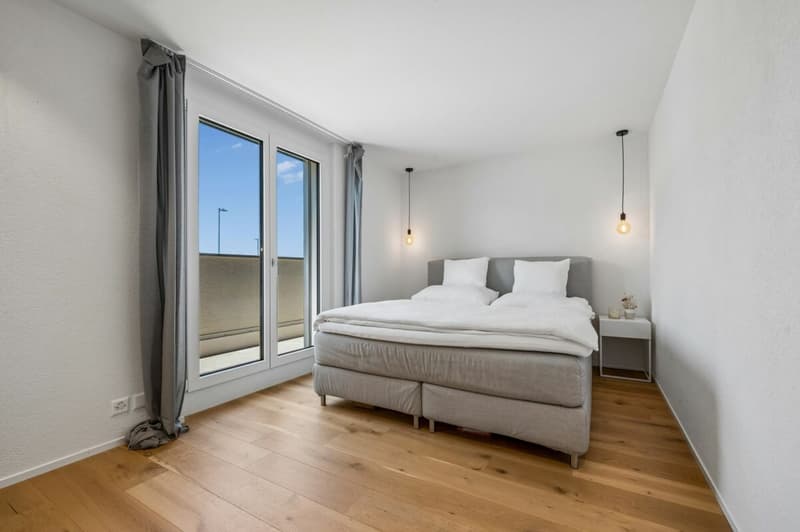 Helles Zimmer mit Zugang zur Terrasse