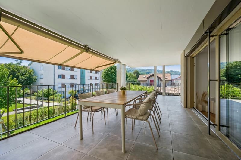 Grosszügige Terrasse