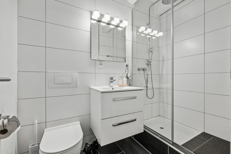 Nasszelle mit Dusche
