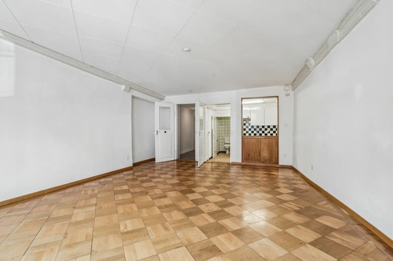 Wohn- und Esszimmer mit Küche